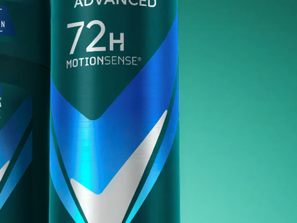 Degree Advanced dry spray, close on the pack